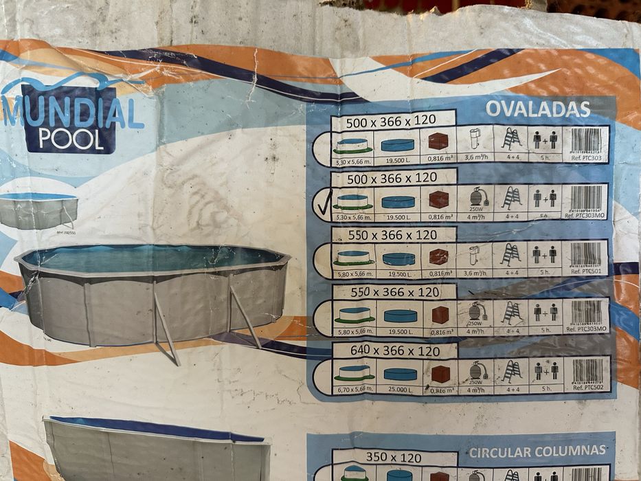 Piscina oval 500x366x120cm, inclui Escada Monocloco 300 Toi Quimicamp