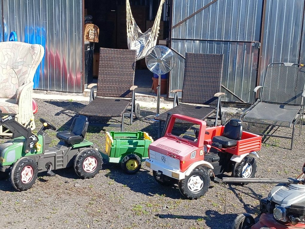 Traktor, zjeżdżalnie dla dzieci