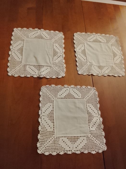 Conjunto de três naperons