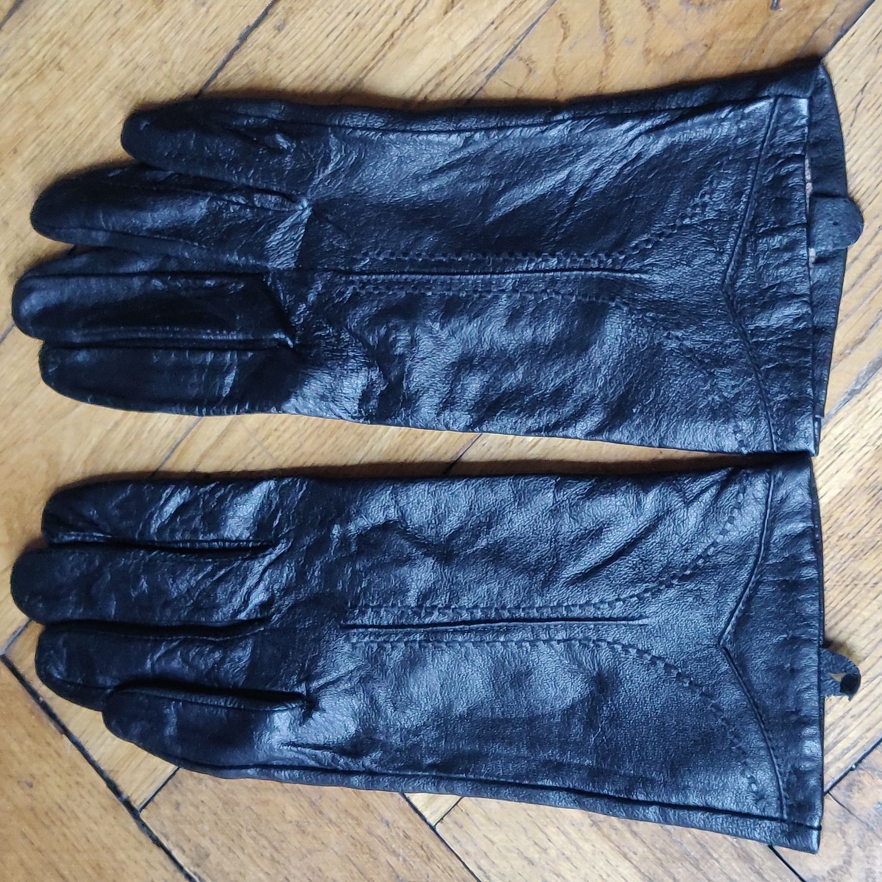 Skórzane rękawiczki
