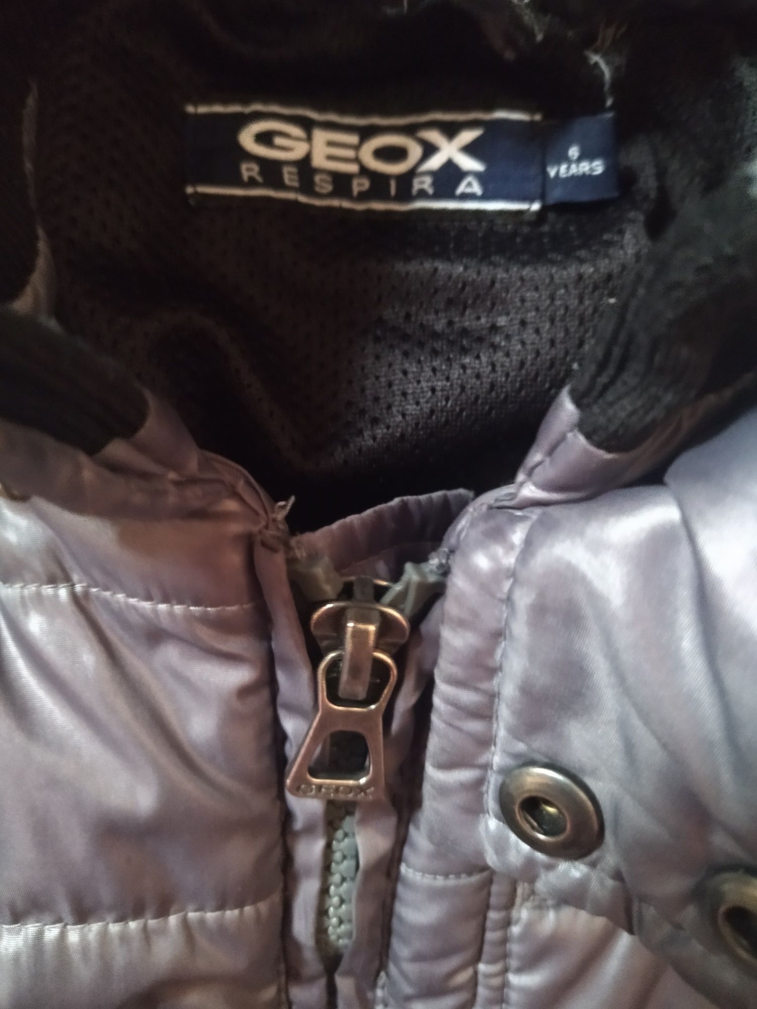 Демі куртка Geox
