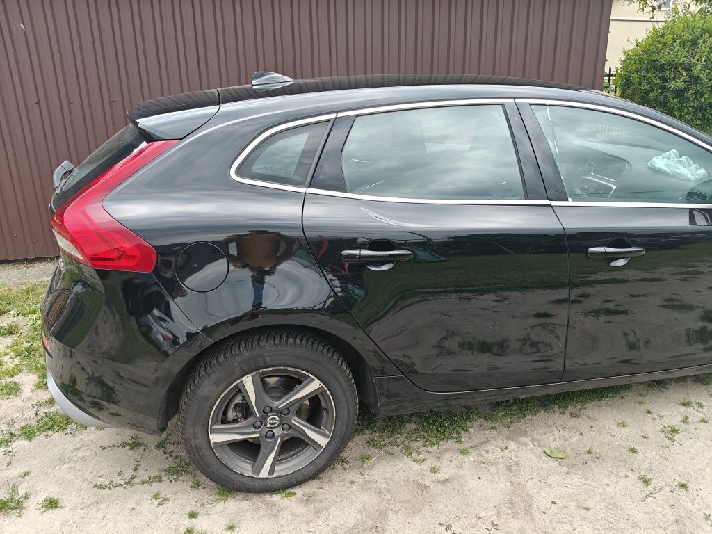 Volvo V40 D2 R-desing