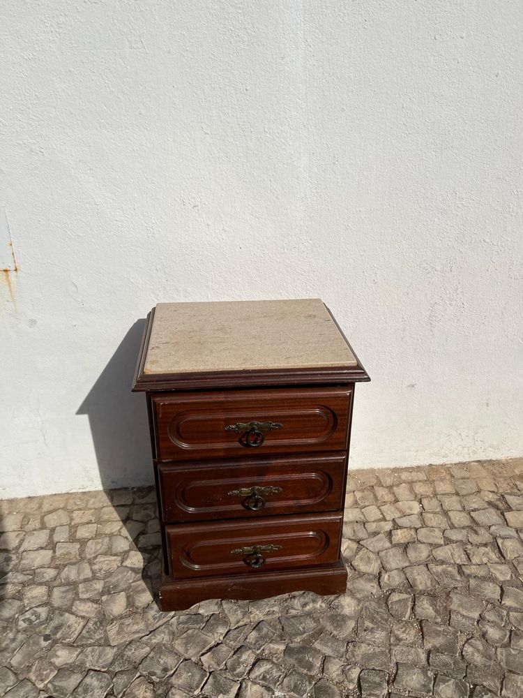 Mesa de cabeceira