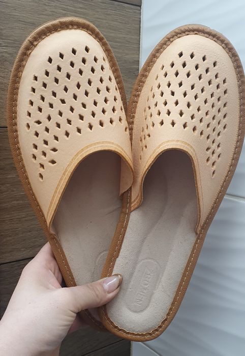 Kapcie laczki pantofle skóra naturalna skórzane 43,42,41 44 45,46