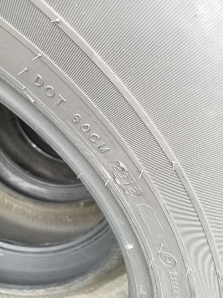 4x Opony Używane Całoroczne 265/65R17 Nokian