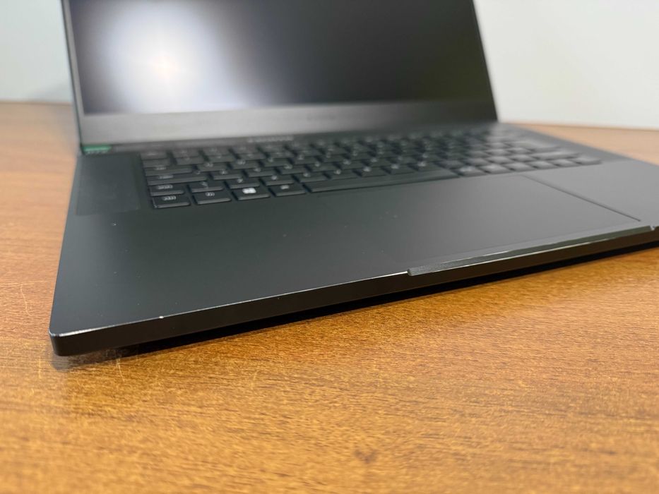 Razer Blade 15. Intel Core i7, GeForce RTX 3070, Ram 16GB, SSD 1TB