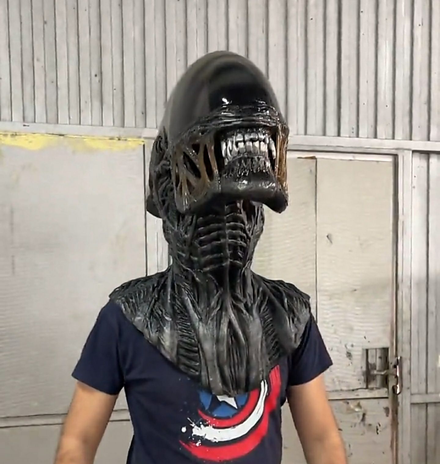 Máscara Alien Xenomorph Premium em Látex