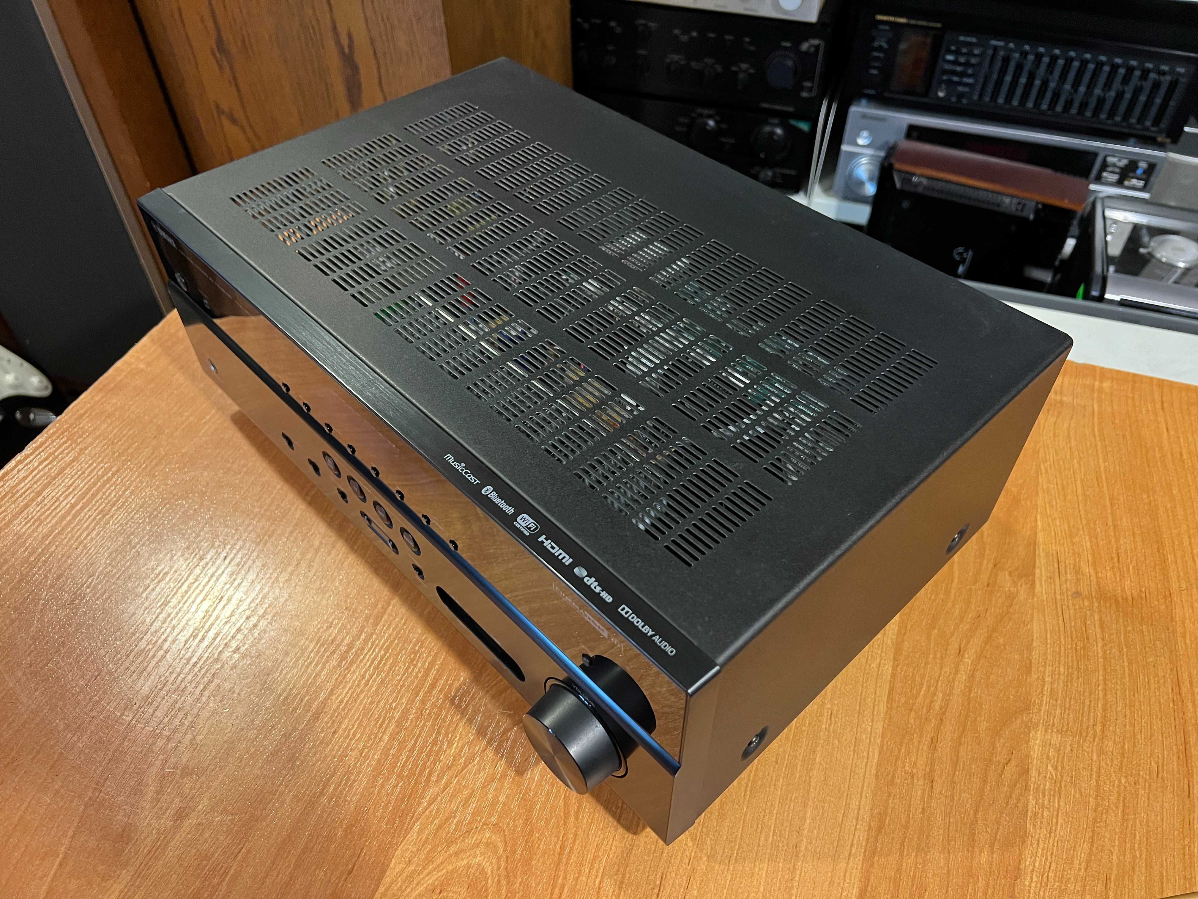 Amplituner Yamaha HTR-4072 Audio Room