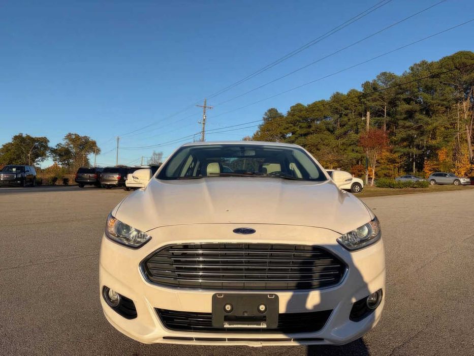 Ford Fusion Titanium      2016
