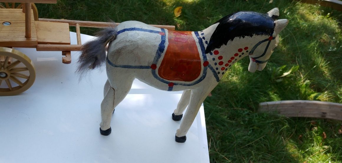 Zabawka prl duży Drewniany koń z wozem drabiniastym