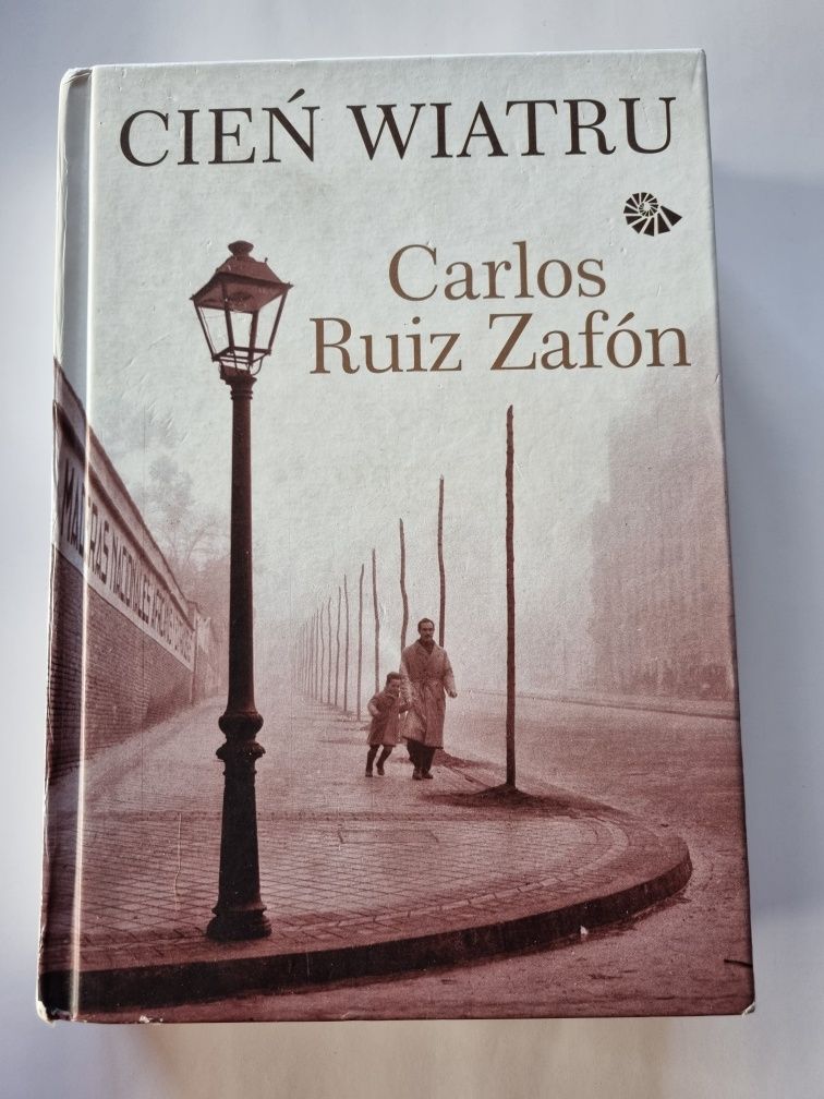 Cień wiatru Carlos Ruiz Zafon