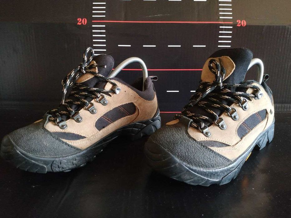 Трекінгові кросівки весна-осень ADVENTURIDGE 38 р 25 см
