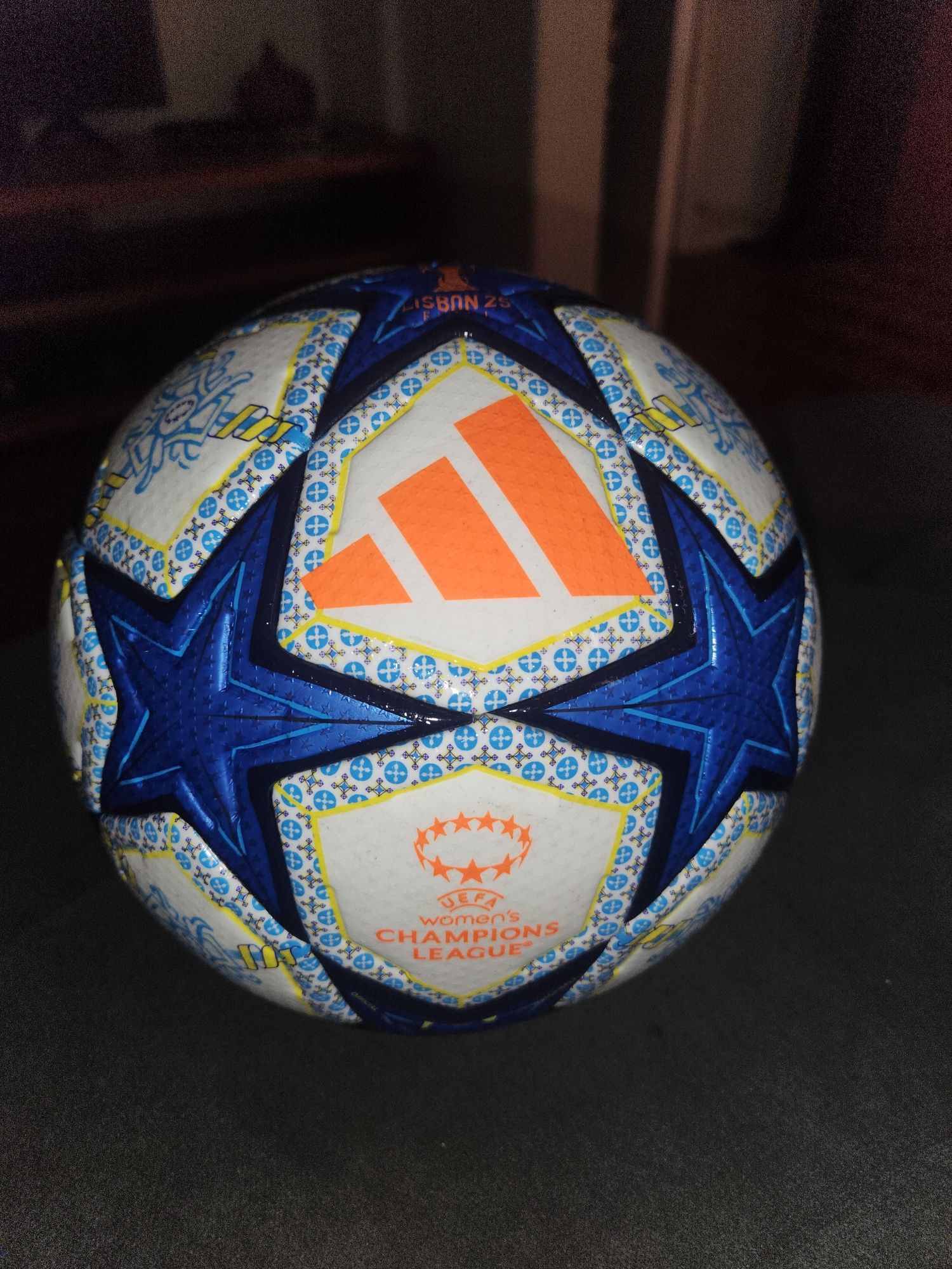 Bola Pro da Fase a Eliminar da UWCL 24/25