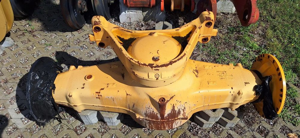 Obudowa mostu tył z awiesiem do ładowarki VOLVO 220 E