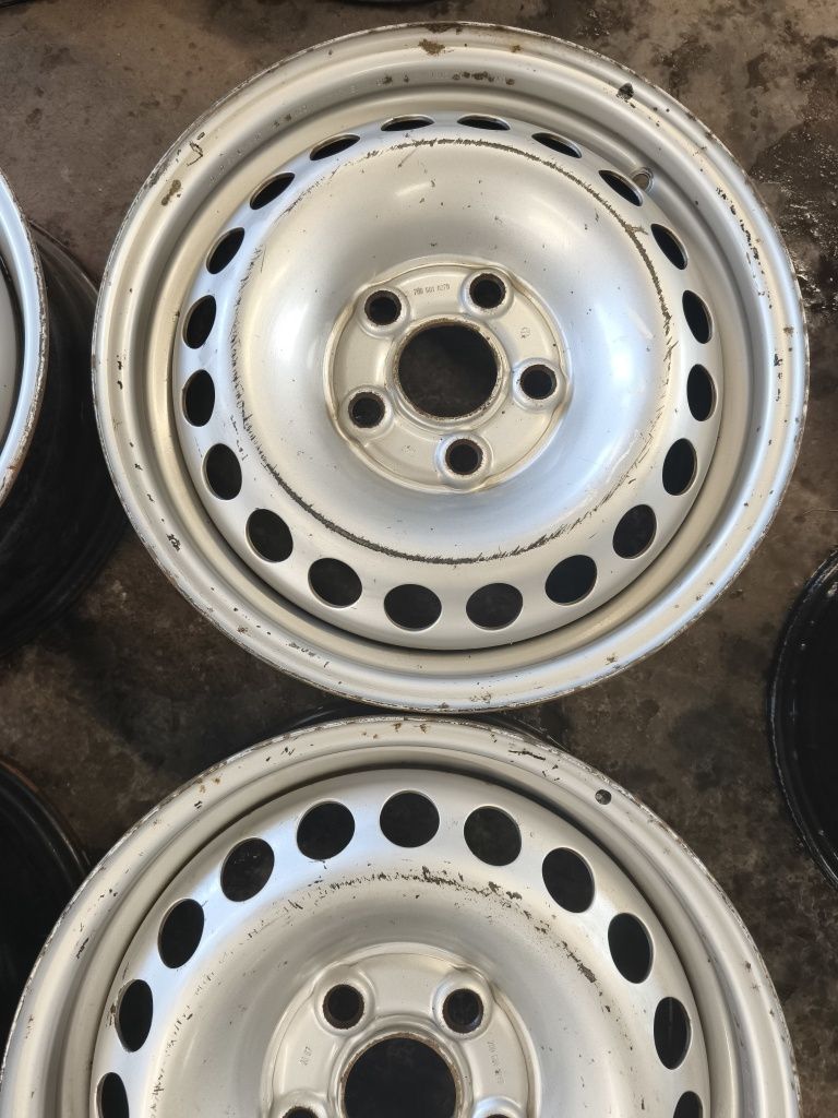 [890] Felgi stalowe VW T5 5x120x16