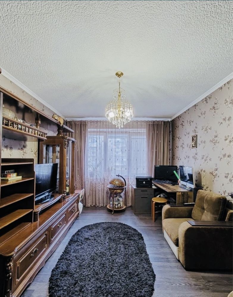 Продам 3-к квартиру с ремонтом по ул Калиновой р-н Образцова
