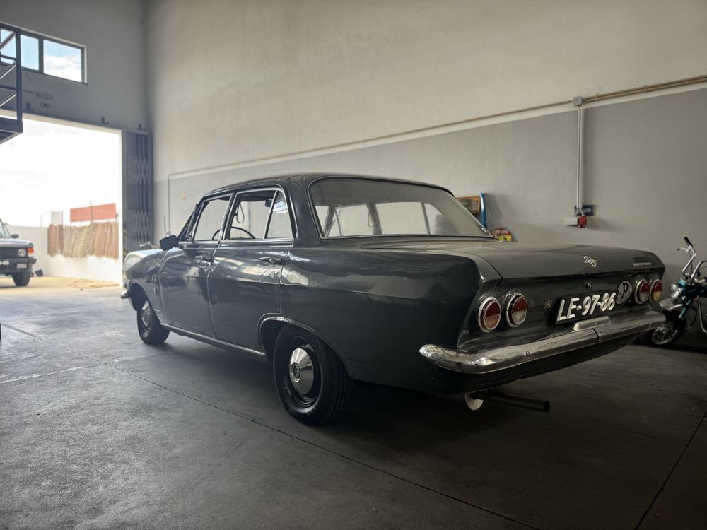OPEL REKORD 1.7 i SEDAN MK1