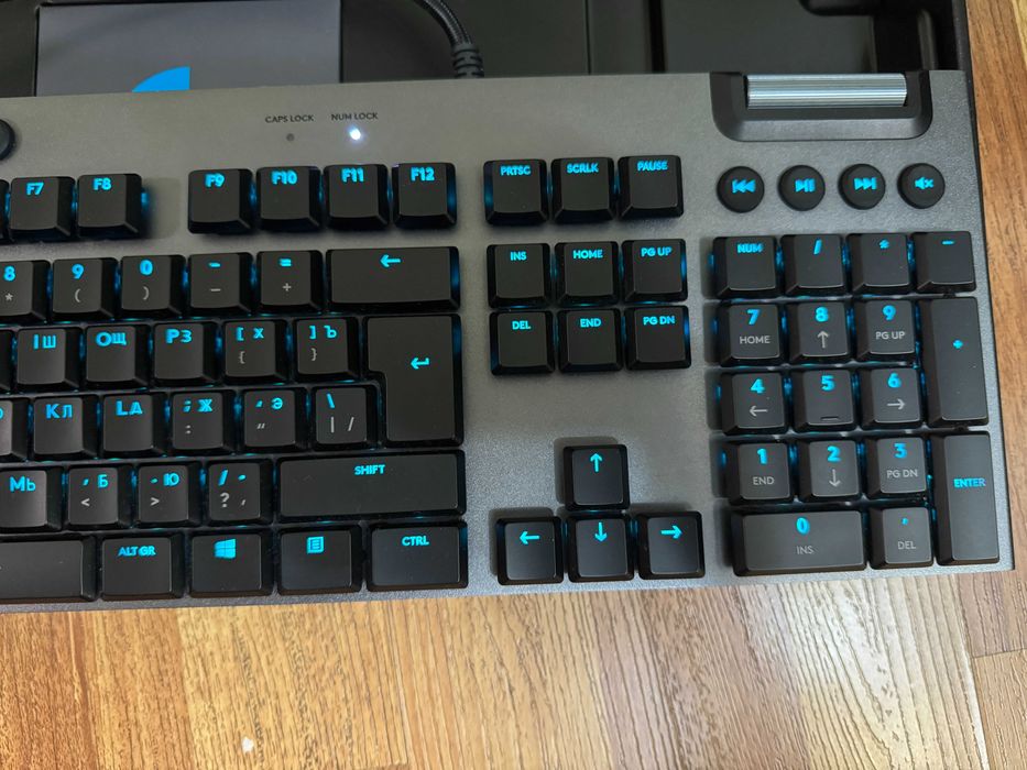 Механічна ігрова клавіатура Logitech G815, !!!QWERTY розкладка!!!
