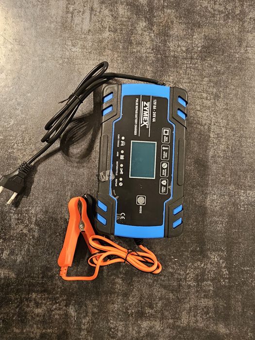 Prostownik automatyczny 12-24V 8A