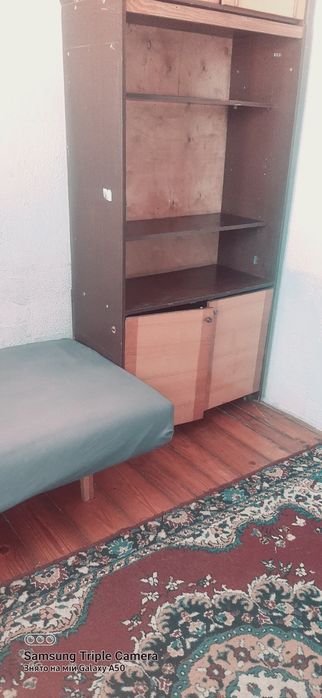 Здається в оренду кімната  у 3х кім-ній  квартирі