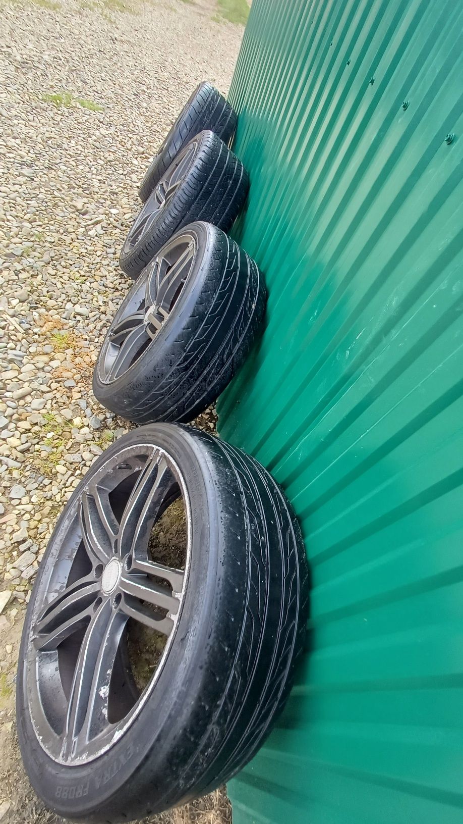 Дискі з ризиною 285/35R22 ауді розбір