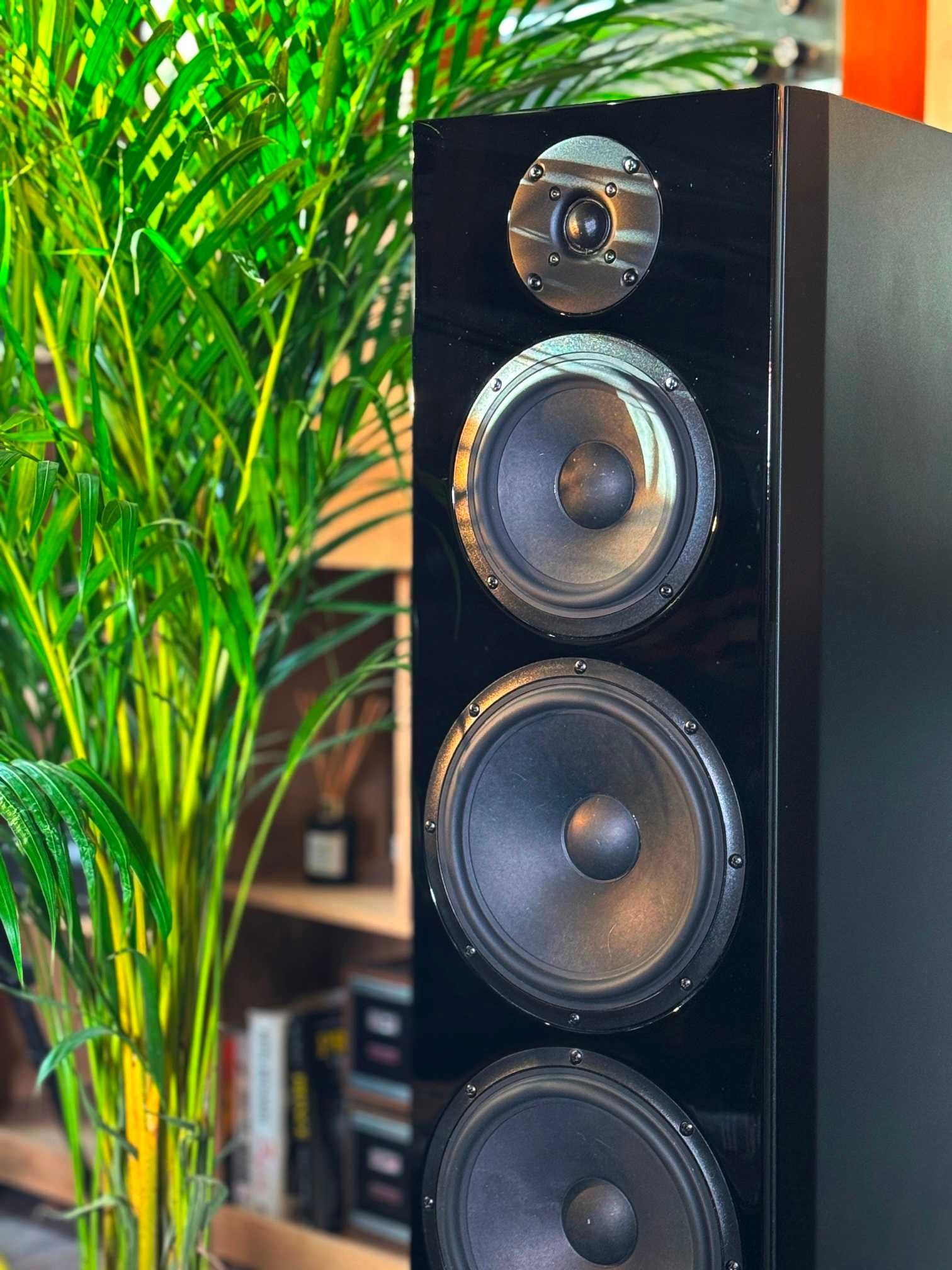 Kolumny głośnikowe, zestawy audio Vega 4. Wilk-Audio-Projekt