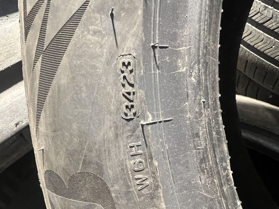 Bridgestone Blizzak lm005 255/55 r20