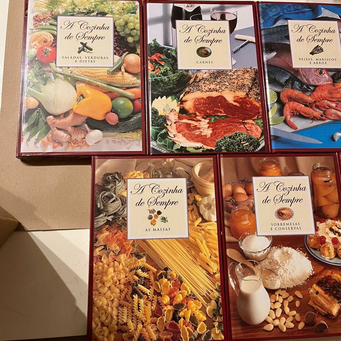 A Cozinha de Sempre (7 volumes, novos e selados)