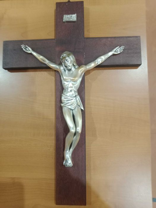 Crucifixo em prata 40 cm