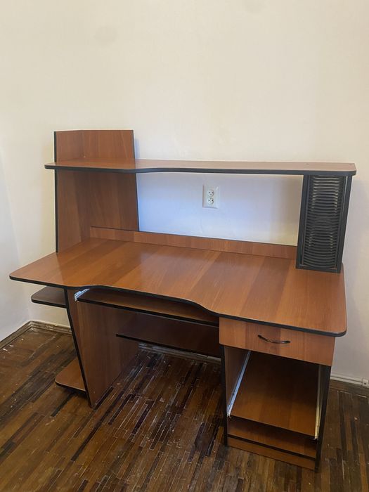 Стіл для навчання, письмовий, компʼютерний, парта