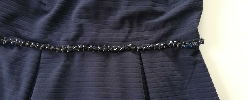 Granatowa sukienka z krótkim rękawkiem 40/42