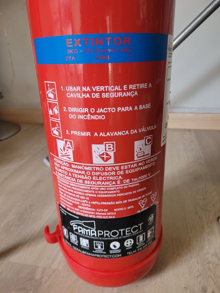 Extintor + placa