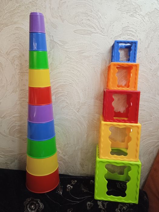 Пірамідка розвиваюча для малечі, сортер