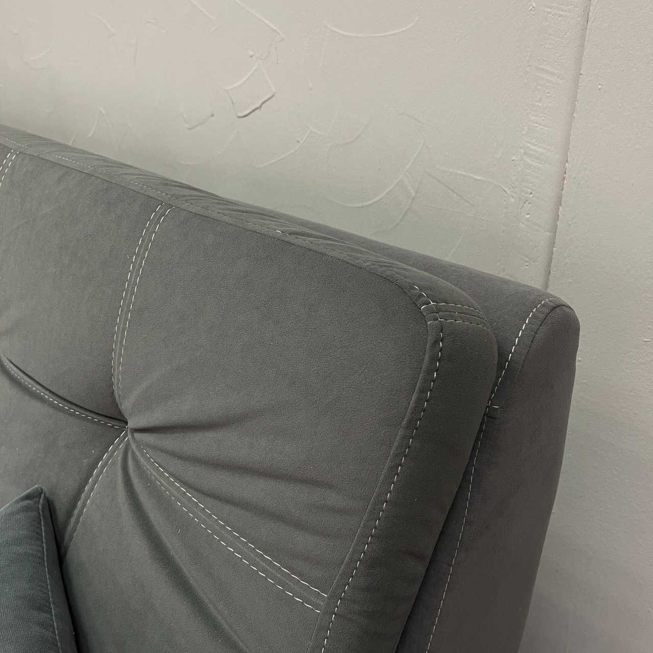 Розкладний диван з нішею в тканині пума
