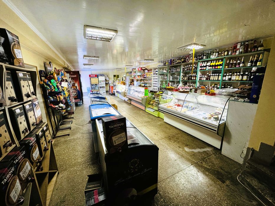 Продаж приміщення,  вул. Трускавецька 73, Дрогобич, (703 м.кв.).