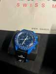 Omega x Swatch SO33N100 Tajemnica Neptune 2025