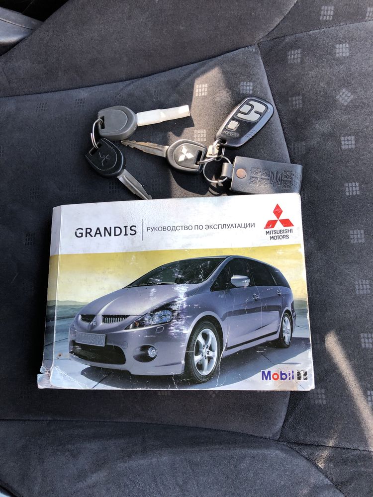 Mitsubishi Grandis