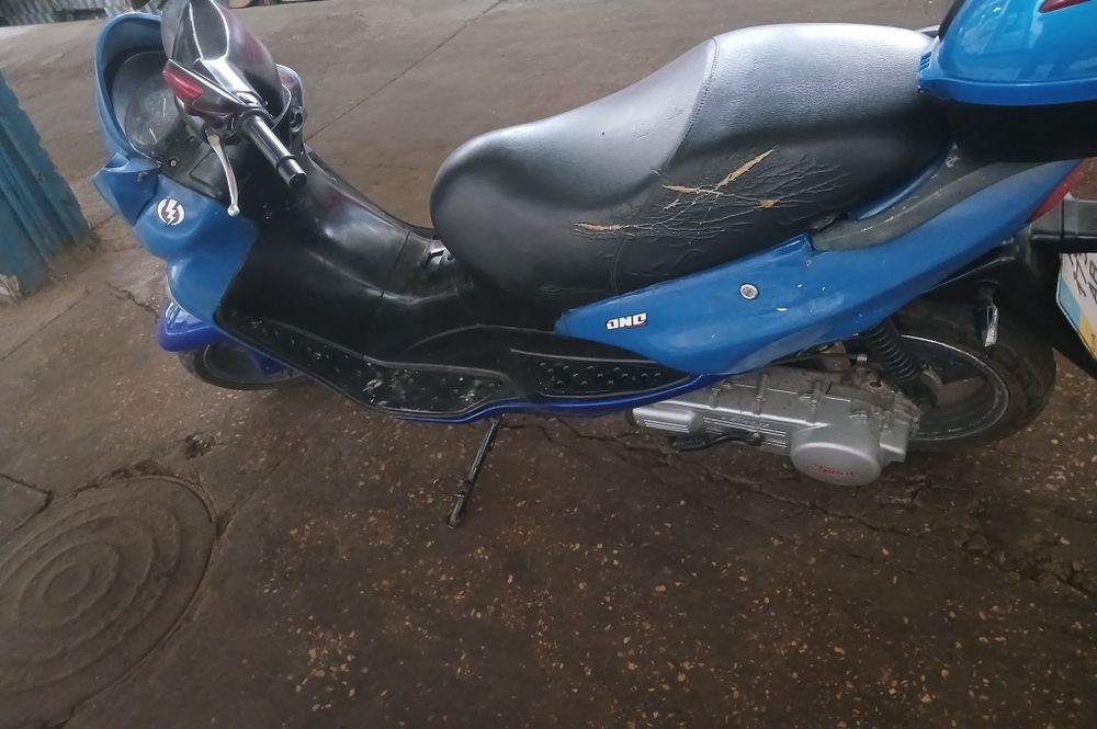 Скутер 150 кубиков