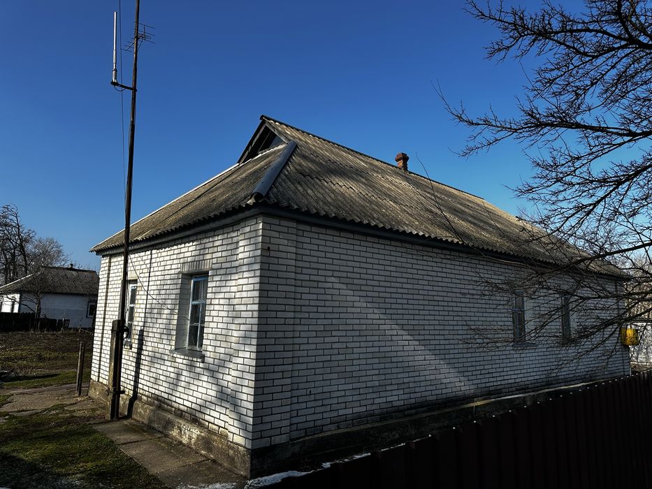 Здам Будинок с. Любарці