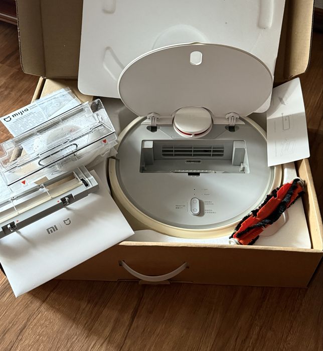 Робот-пилосос Xiaomi Mijia Mi Robot Vacuum Cleaner SDJQR02RR