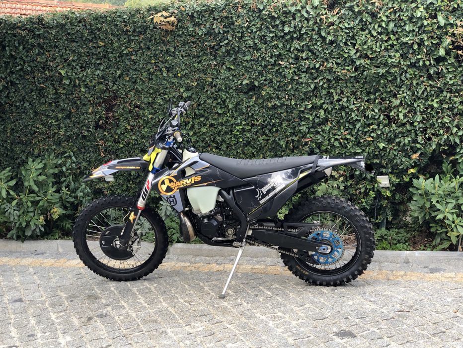 Husqvarna 300 tpi edição limitada Jarvis