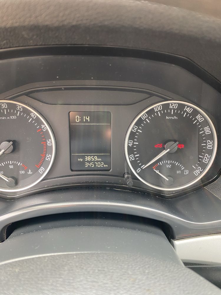 Skoda Octavia Kombi 2.0 TDI 140KM Ambiente