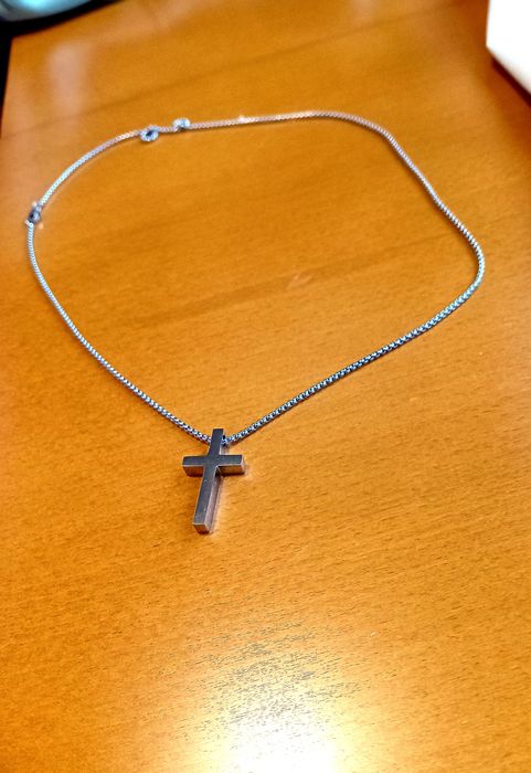 Wisiorek z Krzyżykiem Srebrny