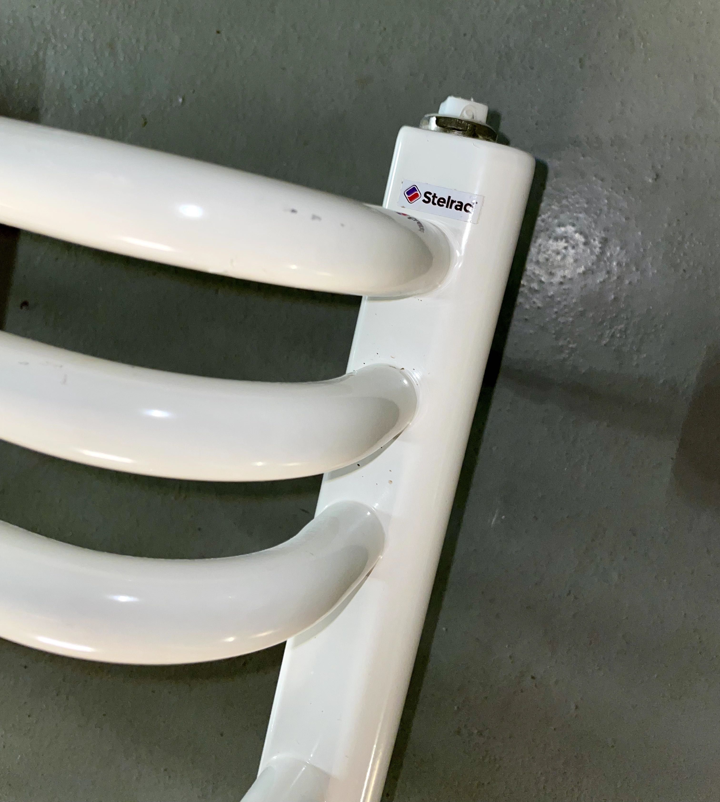 Grzejnik łazienkowy STELRAD Thermaline 50 x 90 biały