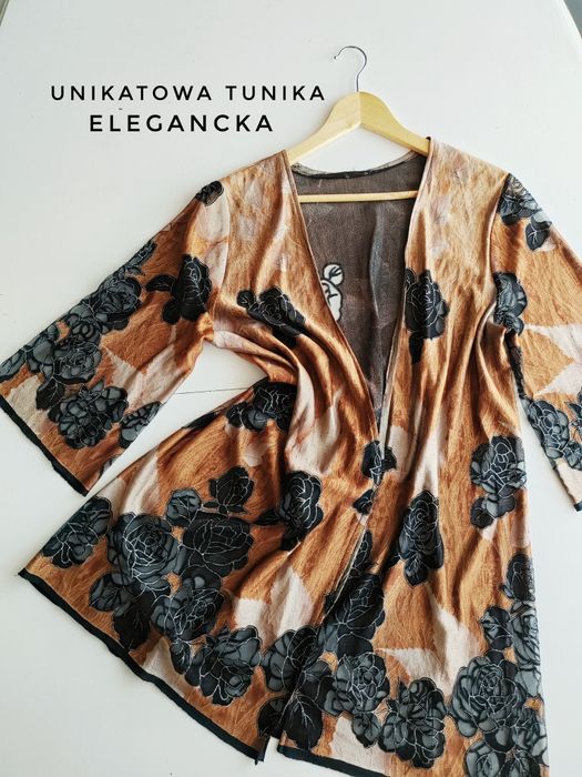 Elegancka tunika w czarne róże kimonowa
