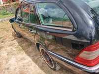 Mercedes-Benz C 250 TD – Motor Forte e Fiável –