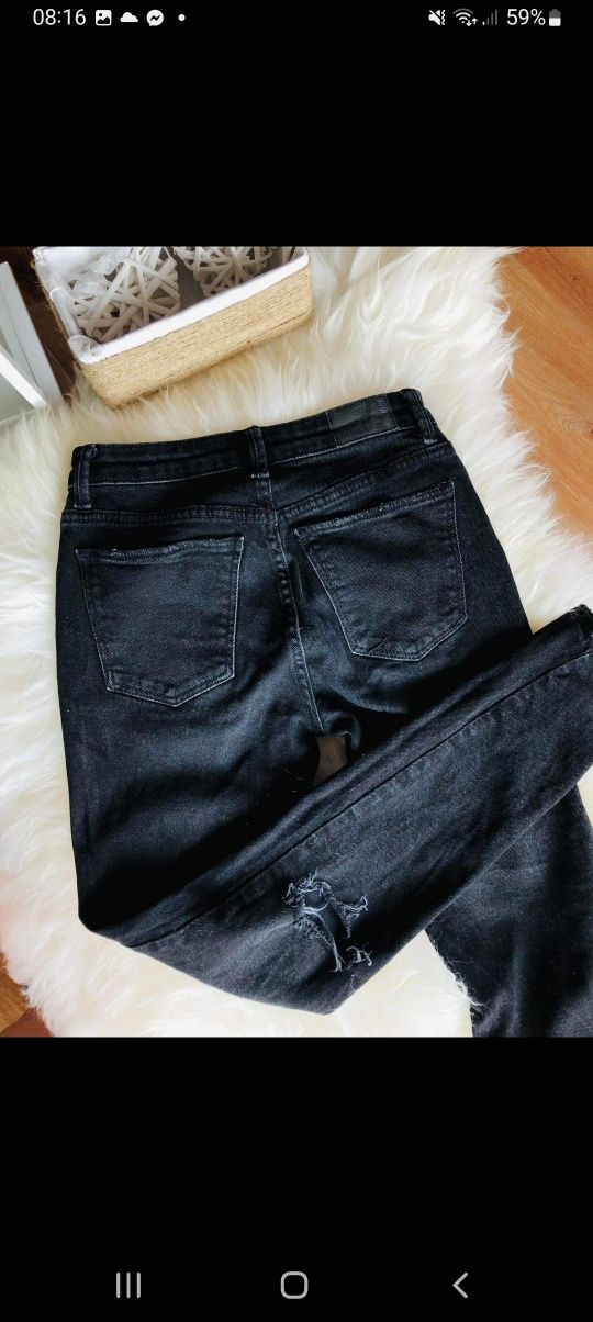 Spodnie rurki jeans denim high waist bershka czarne wysoki stan dziury