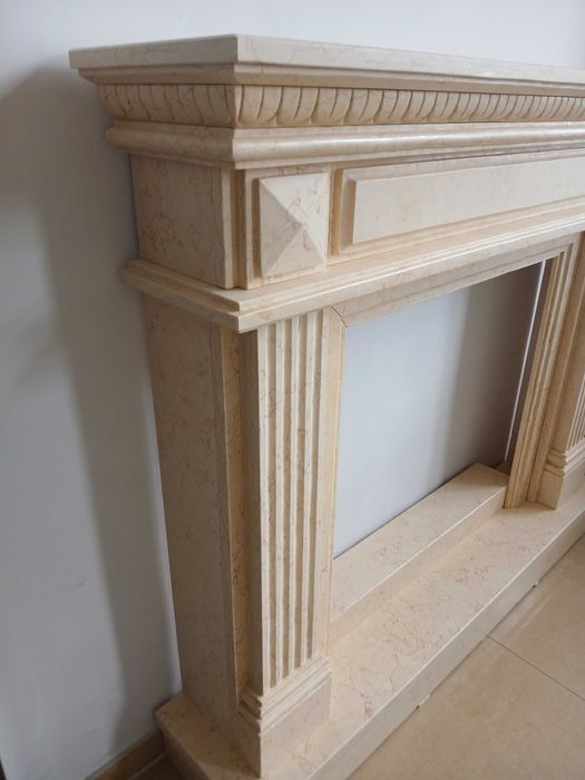 Portal kominkowy 15/1 marmur egipski beż od ręki