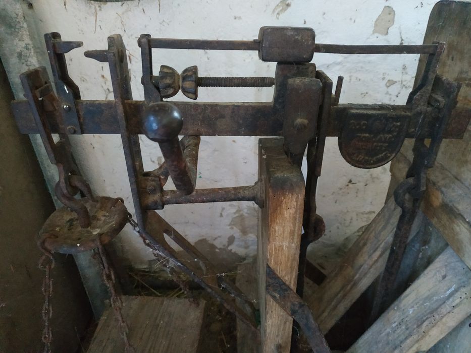 Віз кінний , борони , рало , плуг , млин