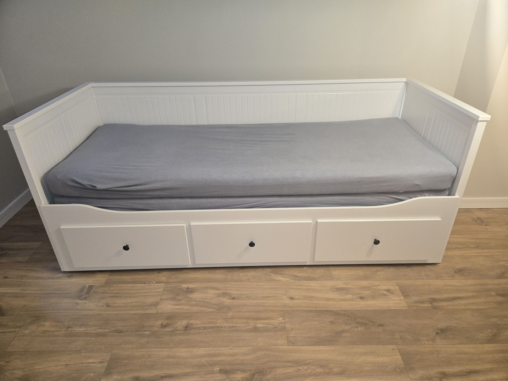 Łóżko Ikea Hemnes